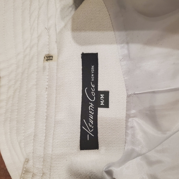 Kenneth Cole Dress Coat. Size M - Picture 4 of 6